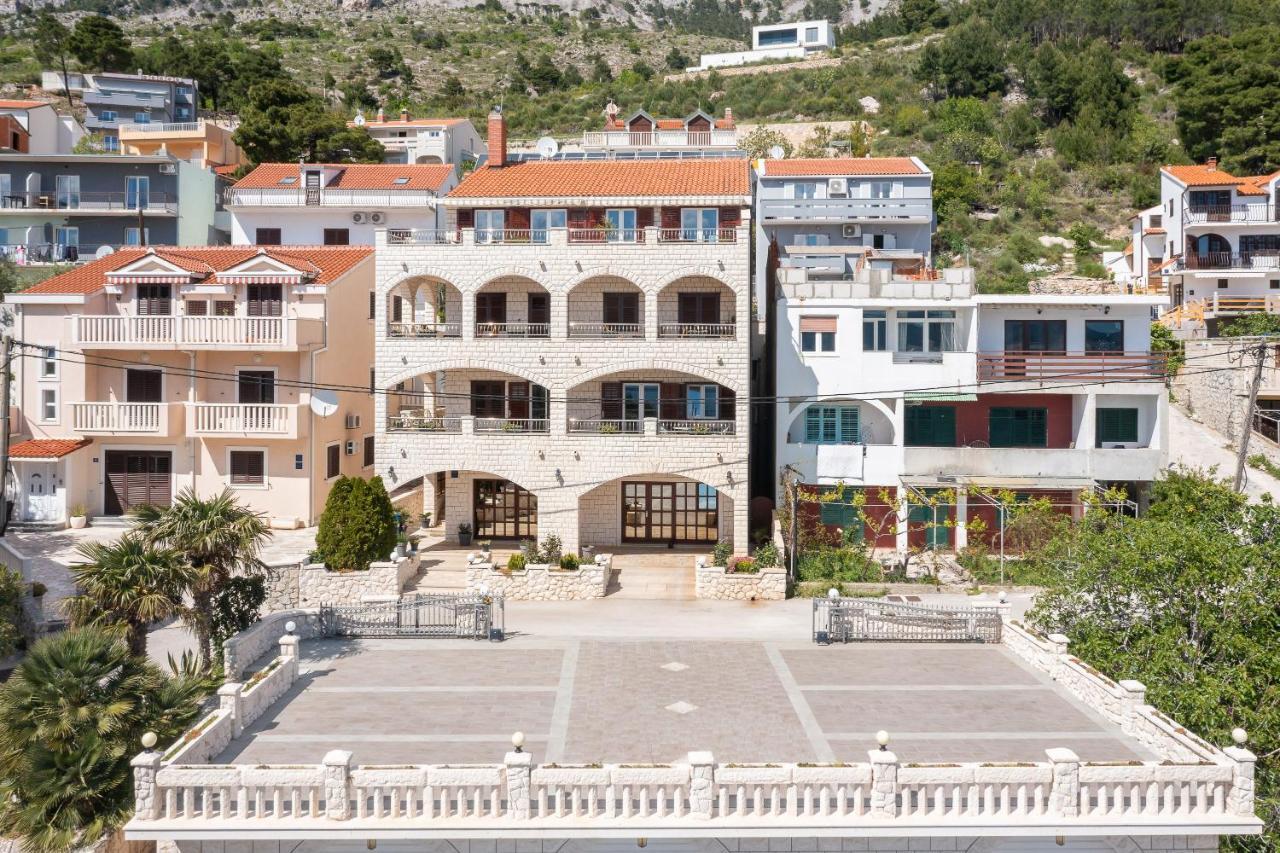 Beachfront Xxl - 2 Apartments Together - Lokva Rogoznica Ngoại thất bức ảnh