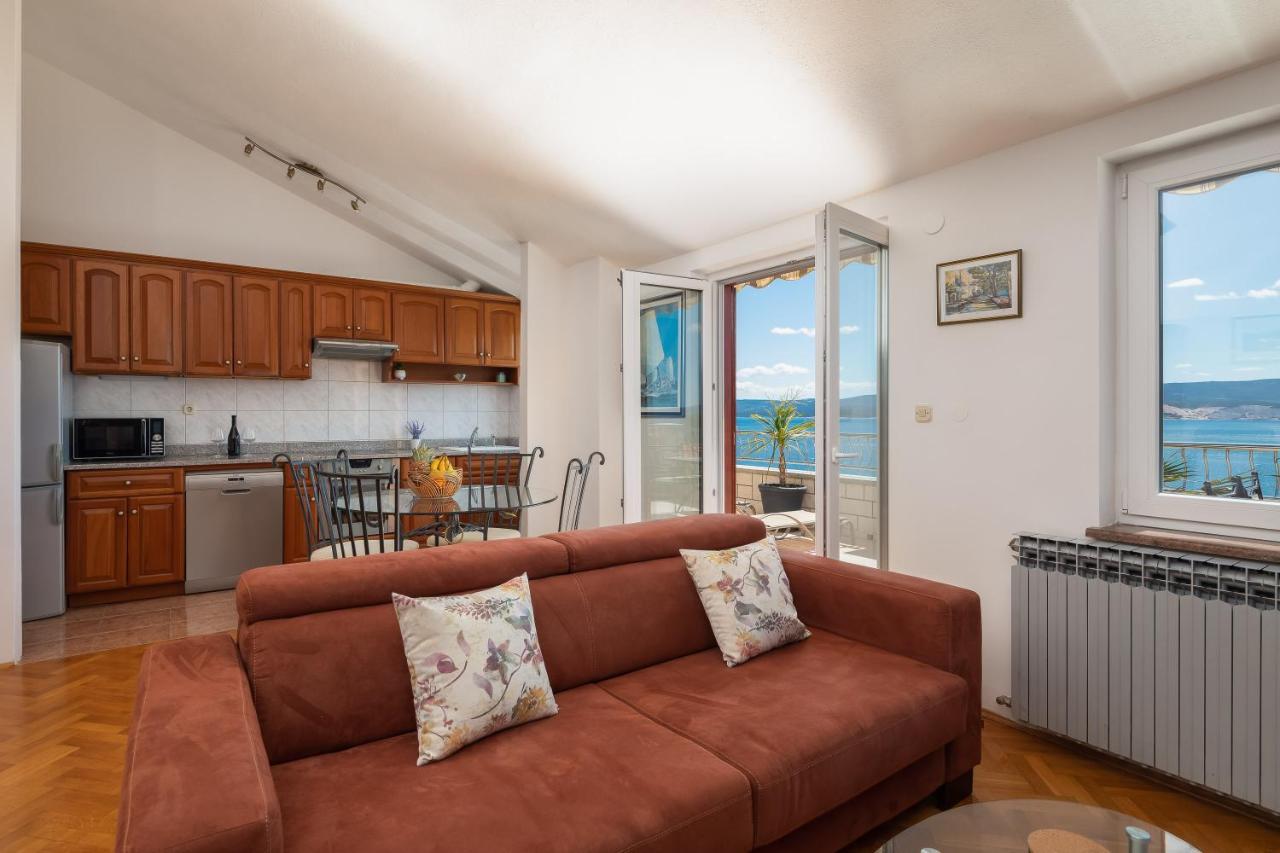 Beachfront Xxl - 2 Apartments Together - Lokva Rogoznica Ngoại thất bức ảnh